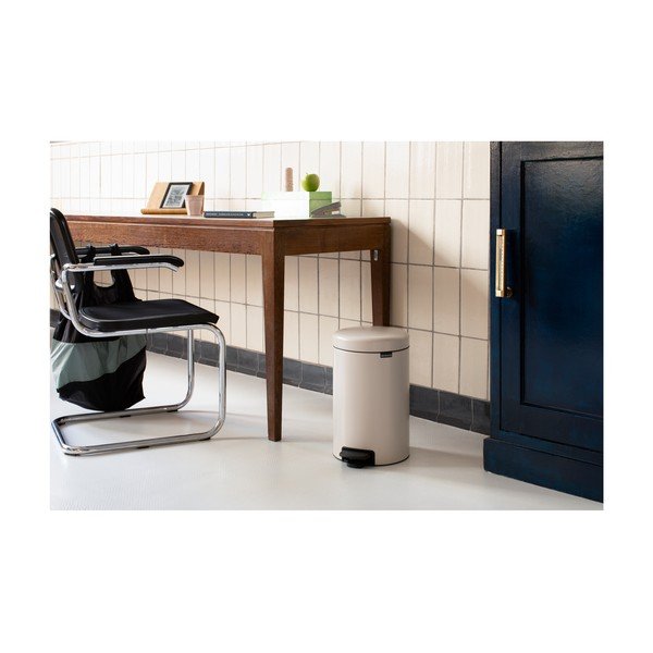 Бежово стоманено кошче за боклук с педал 12 l NewIcon – Brabantia-image-1