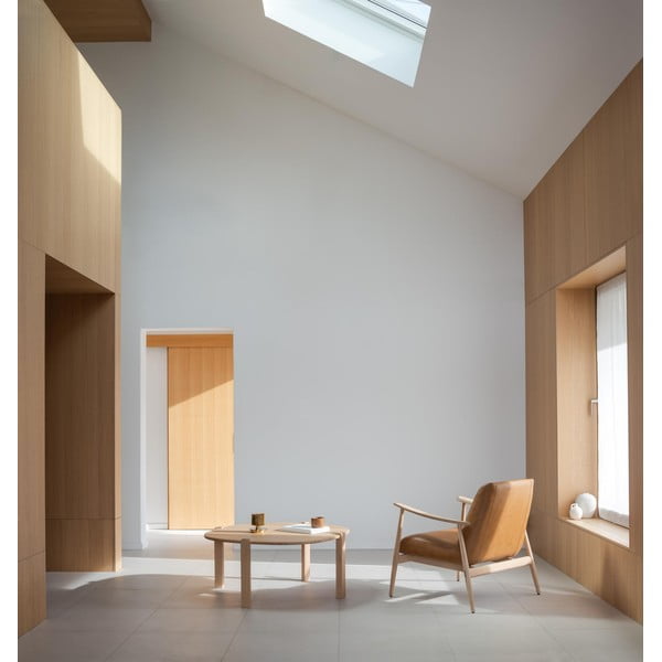 Кръгла масичка за кафе от масивен дъб в естествен цвят ø 100 cm Kulin – Gazzda-image-3