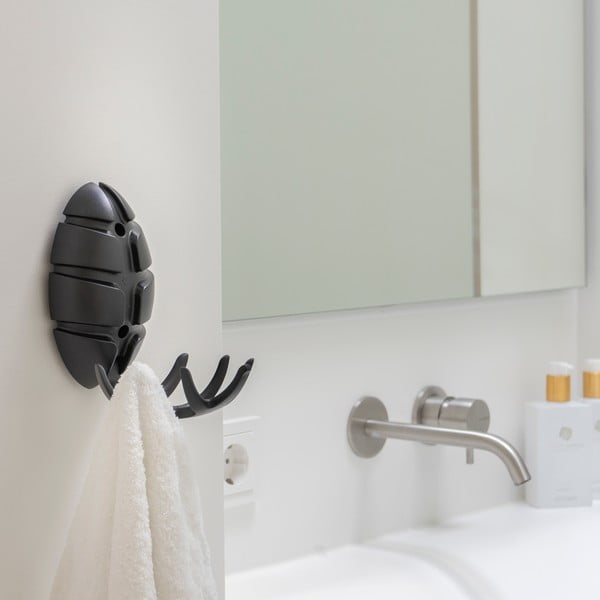 Черна стенна пластмасова кука Bug – Spinder Design-image-4