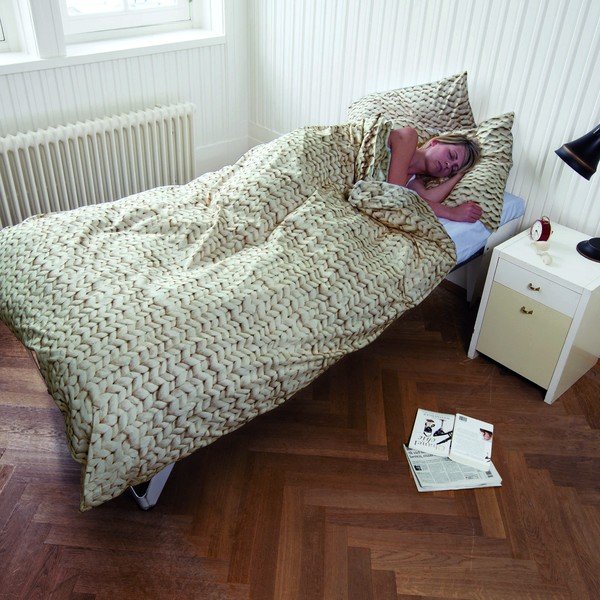 Béžové povlečení Snurk Twirre, 140 x 200 cm-image-1