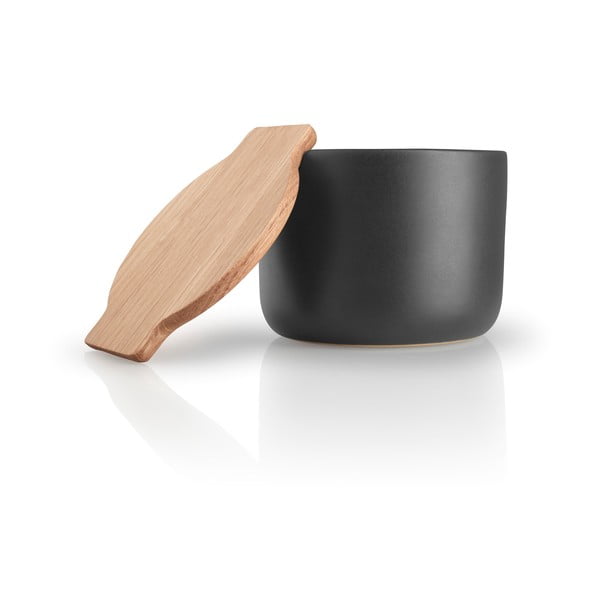 Буркан за сол от черен фаянс с дървен капак Nordic Nordic Kitchen - Eva Solo-image-2