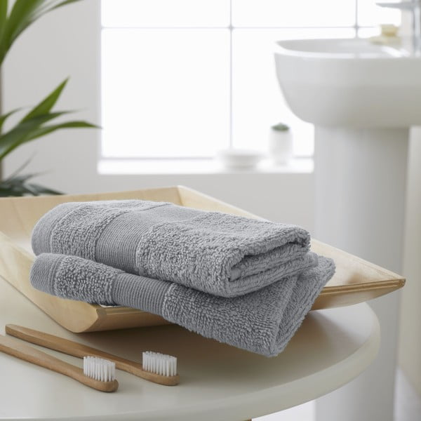 Светлосиви памучни кърпи в комплект от 2 бр. от тери 30x30 cm Anti-Bacterial – Catherine Lansfield-image-1