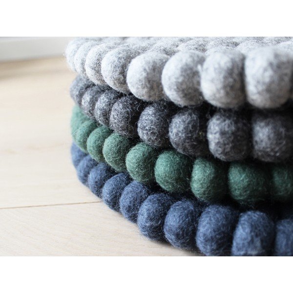 Тъмно синя подложка за стол от вълна с топка за бебета, ⌀ 30 cm - Wooldot-image-2