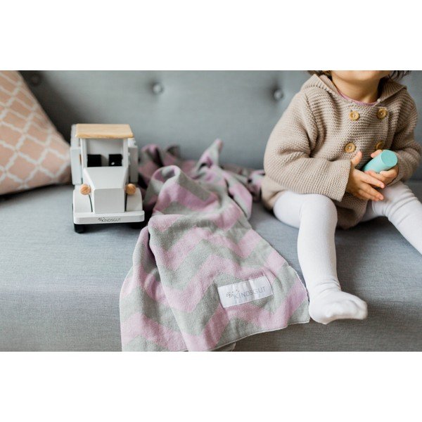 Розово-сиво памучно бебешко одеяло Зигзаг, 80 x 100 cm - Kindsgut-image-4