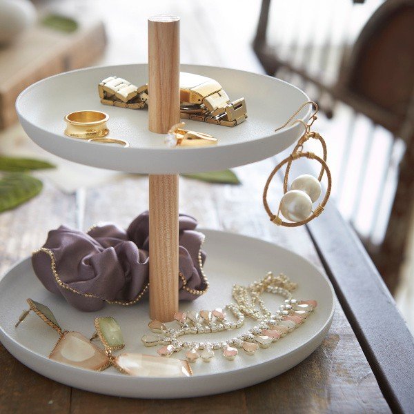 Бяла стойка с 2 купи за съхранение и детайли от букова дървесина Tosca - YAMAZAKI-image-1