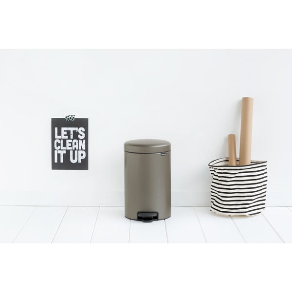 Сиво стоманено кошче за боклук с педал 12 l NewIcon – Brabantia-image-1
