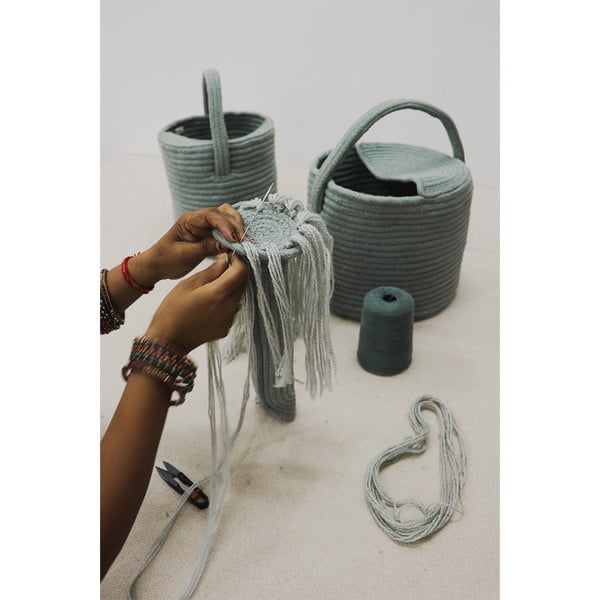 Текстилна детска кошница за играчки в светлозелен цвят 51x26x38 cm Water Can – Lorena Canals-image-3