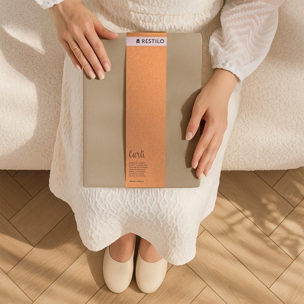 Бежово затъмняващо перде 140x270 cm Carli – Restilo-image-4