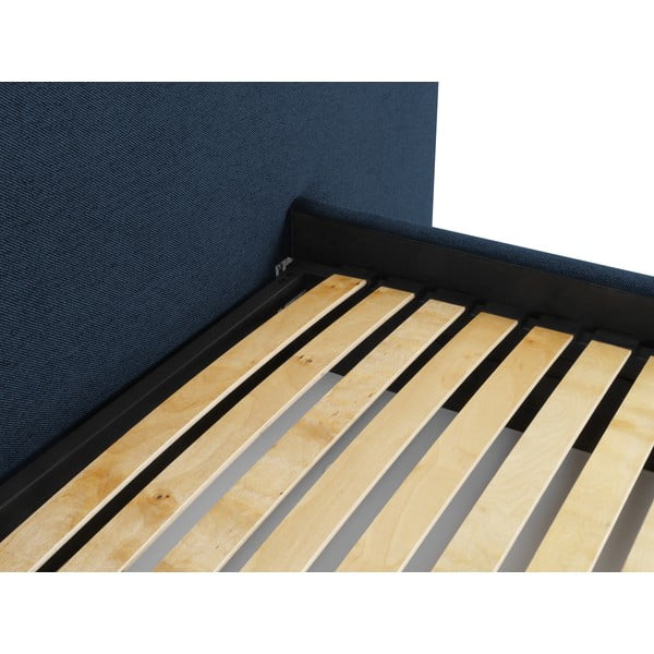 Тъмносиньо тапицирано двойно легло с място за съхранение и решетка 160x200 cm Walter - Milo Casa-image-4