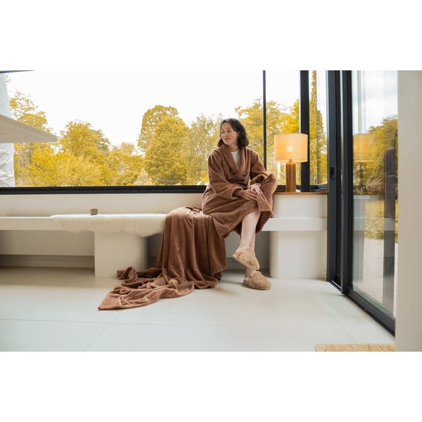 Кафяво одеяло от микроплюш 150x200 cm Pippa – Tiseco Home Studio-image-2