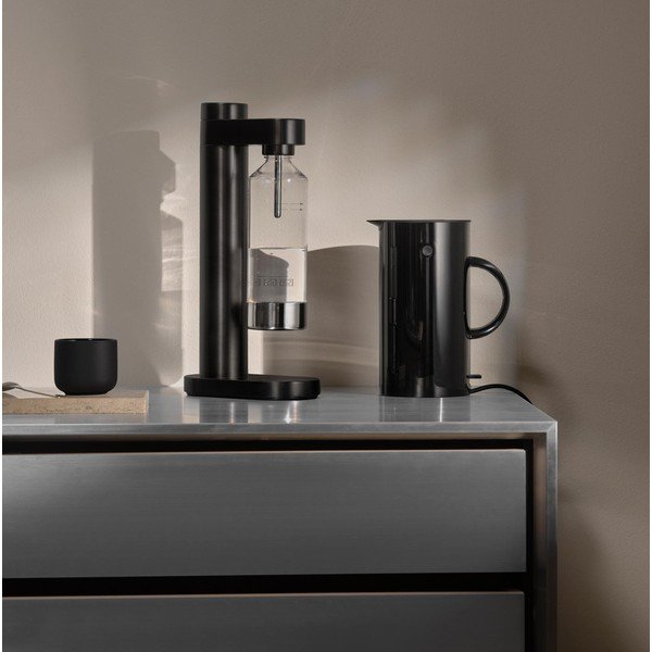 Черна пластмасова електрическа кана 1,5 l EM77 – Stelton-image-1