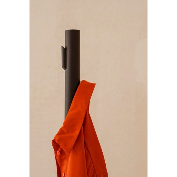 Черна метална стойка за връхни дрехи ø 25x183 cm Yuko – noo.ma-image-3