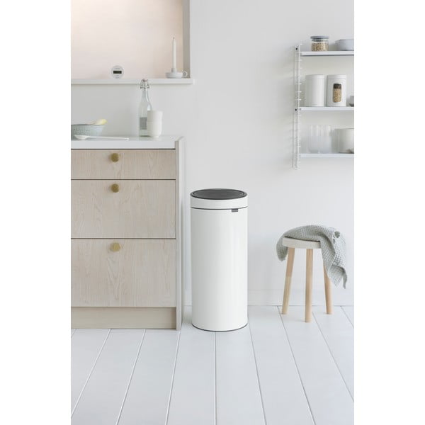 Бяло стоманено кошче за боклук, отваряне с докосване 30 l Touch Bin – Brabantia-image-1