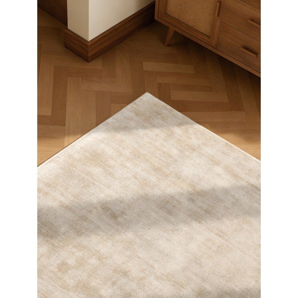 Ръчно изработен килим от вискоза в цвят слонова кост 80x150 cm Noemi – Vikosa-image-1
