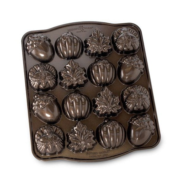 Форма за сладкиши Autumn - Nordic Ware