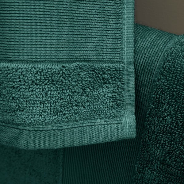 Тъмнозелена памучна хавлиена кърпа от тери 70x120 cm Anti-Bacterial – Catherine Lansfield-image-2