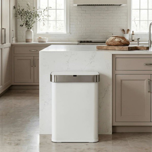 Безконтактно стоманено кошче за боклук в матово бял цвят 58 l Sensor – simplehuman-image-1