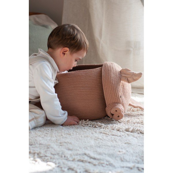 Светлорозова текстилна детска кошница за играчки ø 32x30 cm Peggy the Pig – Lorena Canals-image-3