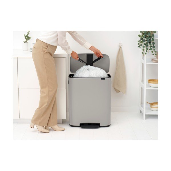 Светлосиво стоманено кошче за боклук с педал 60 l Bo – Brabantia-image-3