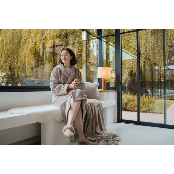 Кафяво-сива хавлия от микроплюш размер L/XL Pippa – Tiseco Home Studio-image-3