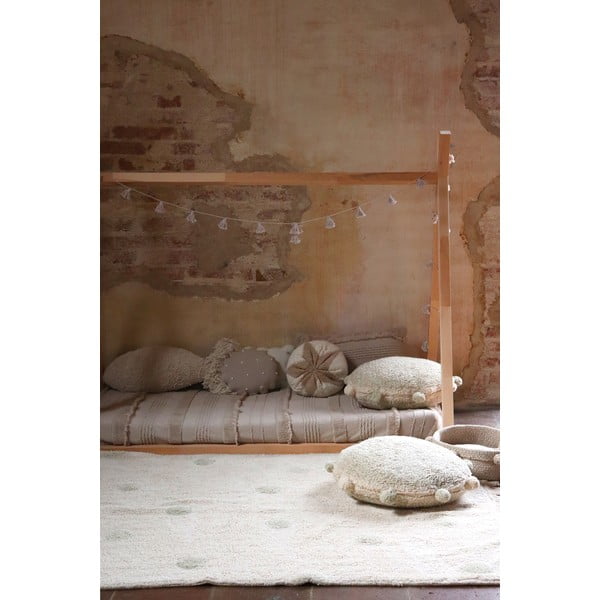 Ръчно изработен памучен детски килим подходящ за пране в цвят каки и кремаво 120x160 cm Hippy Dots Olive – Lorena Canals-image-1