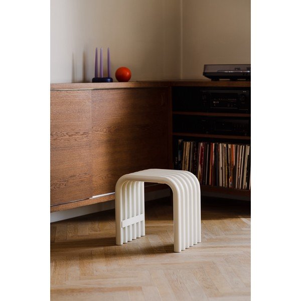 Бежов градински стол метален Nokk – noo.ma-image-1