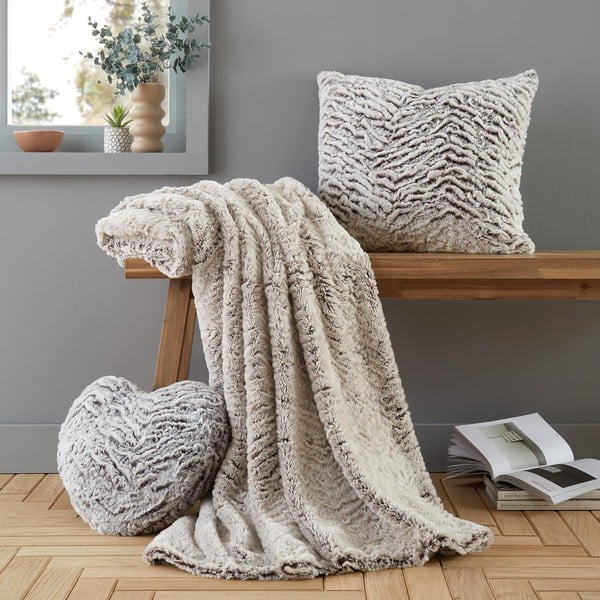 Декоративна възглавница от изкуствена кожа 43x43 cm Wolf Faux Fur – Catherine Lansfield-image-3