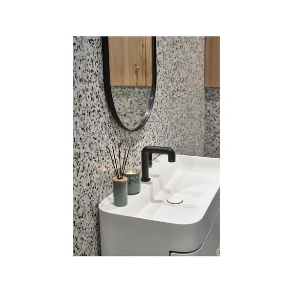 Ароматна свещ с време на горене 30 часа Iris Coconut Mango – Villa Collection-image-1