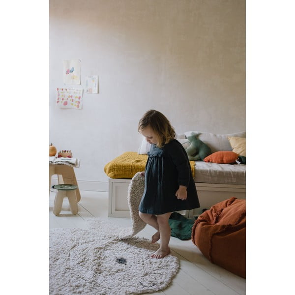 Светлосив ръчно изработен памучен детски килим подходящ за пране 130x135 cm Bunny – Lorena Canals-image-4