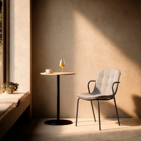 Светлосив тапициран трапезен стол с подлакътници Angie – Marckeric-image-1