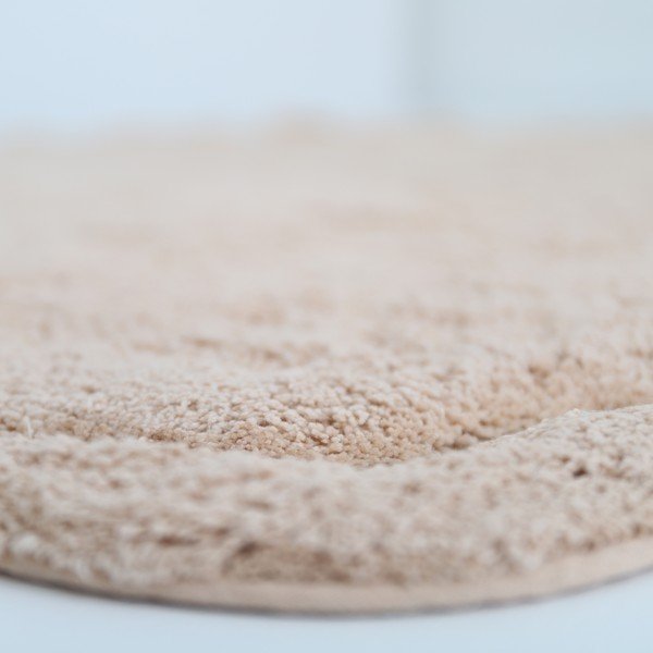 Светлорозов ръчно изработен памучен кръгъл килим подходящ за пране ø 110 cm Sweet April Nude – Nattiot-image-4