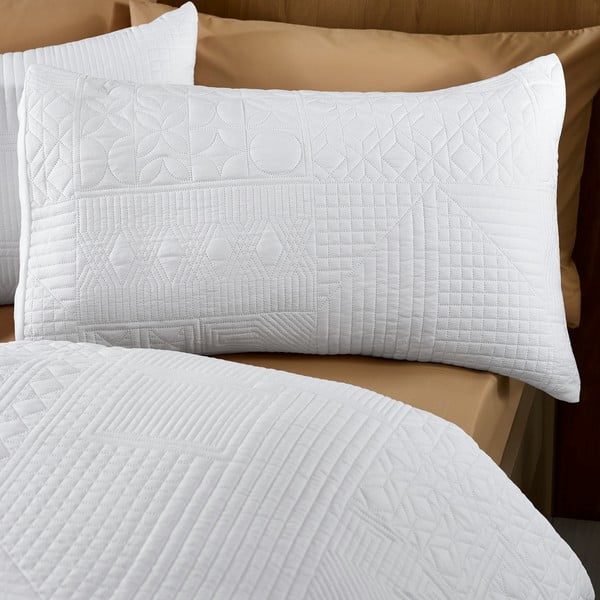 Бяло двойно удължено спално бельо 230x220 cm Folkstone Geo – Catherine Lansfield-image-2