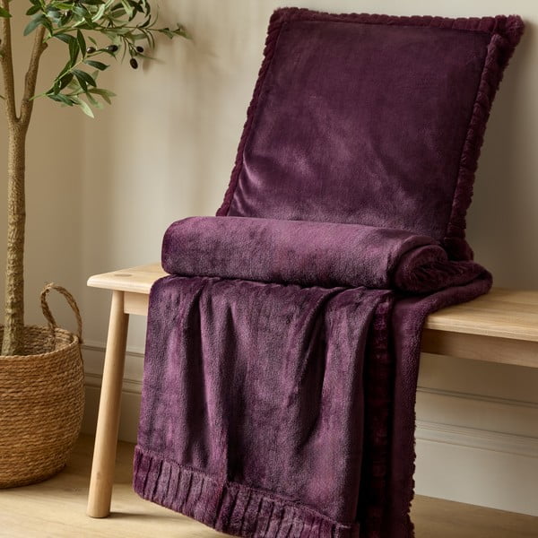 Декоративна възглавница от микроплюш 55x55 cm Velvet and Faux Fur – Catherine Lansfield-image-3