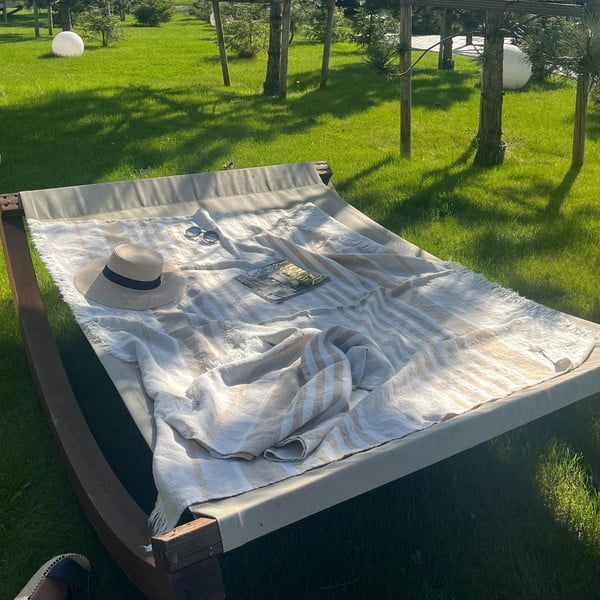 Бежово ленено одеяло за плаж 140x170 cm Allure Stripe – Linen Tales-image-2