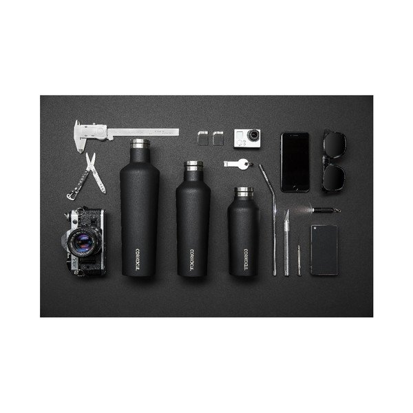 Черна пътна термо бутилка от неръждаема стомана Canteen, 470 ml - Corkcicle-image-1