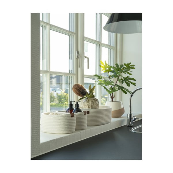 Текстилни кошници в комплект от 3 бр. за баня 35x25x13 cm Jarana – House Nordic-image-1