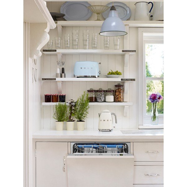Кремообразен бял чайник 50's Retro Style - SMEG-image-3