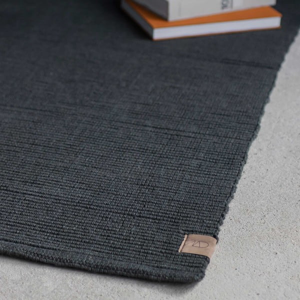 Килим от юта в тъмносив цвят 140x200 cm Ribbon - Mette Ditmer Denmark-image-3