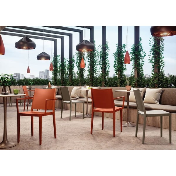 Светлокафяв пластмасов градински стол Mosk – Rojaplast-image-1