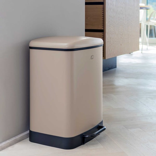 Бежово метално кошче за боклук за рециклиране/с педал 24 l Wonda – Mette Ditmer Denmark-image-1