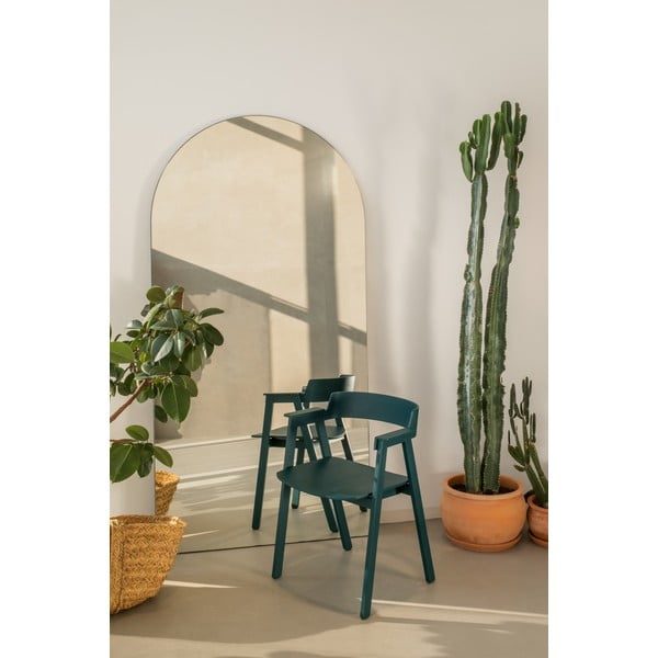 Трапезен стол с подлакътници от масивен дъб в петролен цвят Flip – Gazzda-image-3