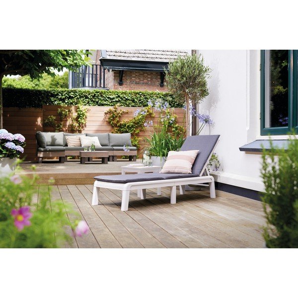 Светлосив пластмасов/подплатен  сгъваем градински шезлонг Atlas – Keter-image-4