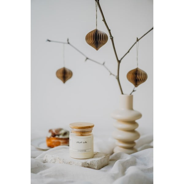 Ароматна свещ от соев восък време на горене 40 час #73 Pumpkin Cream – Perfumed Prague-image-2