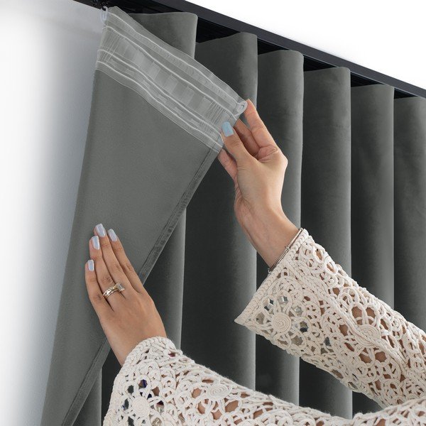 Тъмносива затъмняваща завеса 140x250 cm Velto – Filumi-image-2