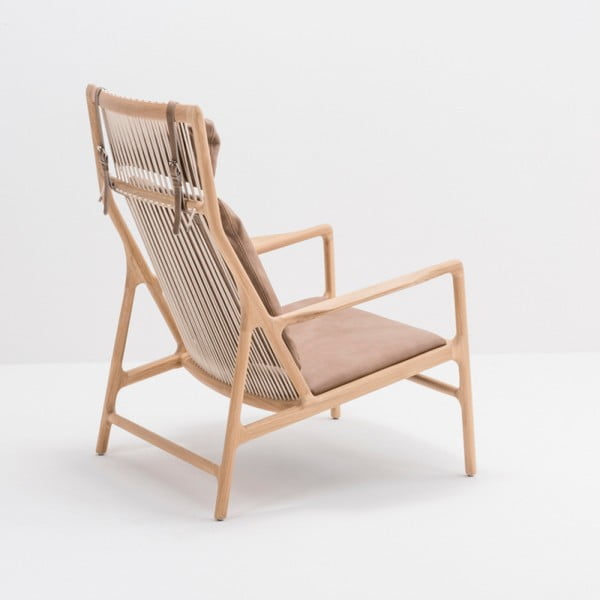 Фотьойл с масивна дъбова конструкция и седалка от кафява биволска кожа Dedo - Gazzda-image-2