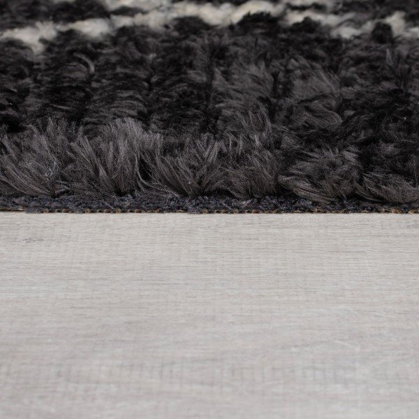 Черен килим 160x230 cm Aisha - Flair Rugs-image-3