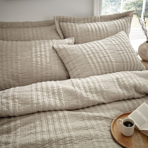 Бежово двойно  спално бельо 200x200 cm Tamba Stripe – Pineapple Elephant-image-1