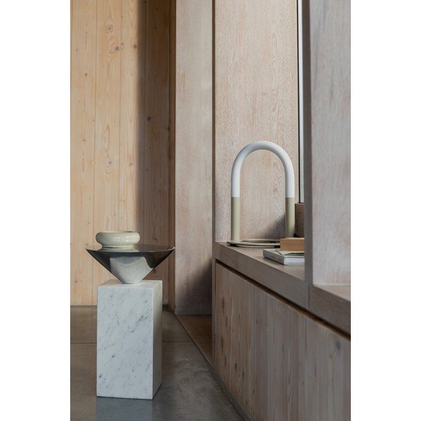 Бежова метална LED затъмняваща се настолна лампа (височина 36 cm) Arch – Zuiver-image-3