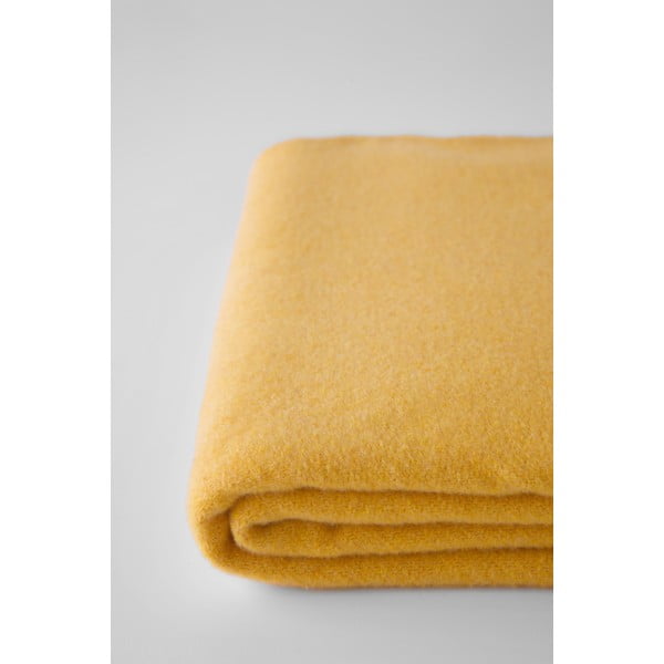 Жълто одеяло със съдържание на памук Basics, 140 x 180 cm Plain - Euromant-image-1