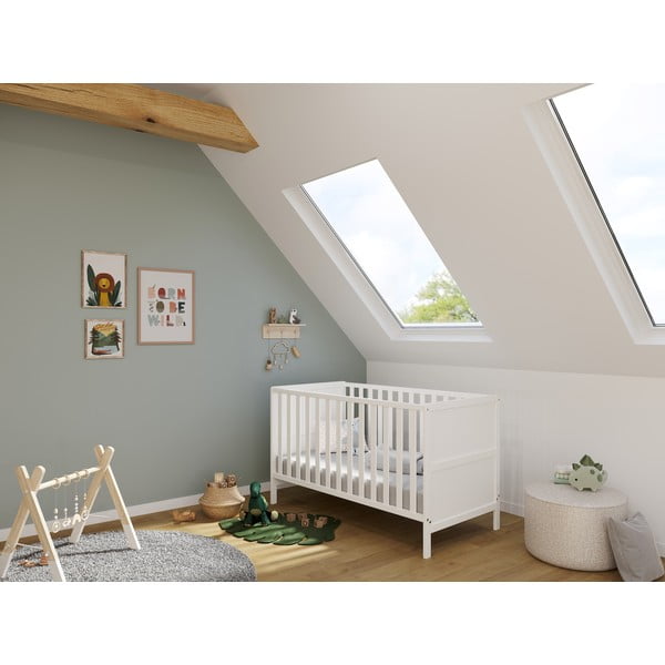 Бяло детско креватче 70x140 cm от масивна дървесина Alkmaar – Germania-image-1